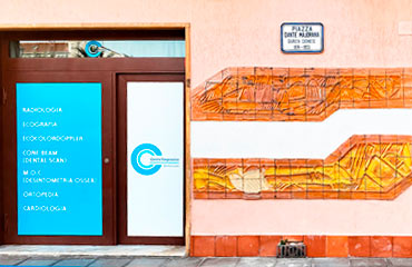 Il Centro Diagnostico in Piazza Dante Majorana Aci Castello - CT